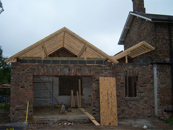 Photo 017 - Mid Build Roof